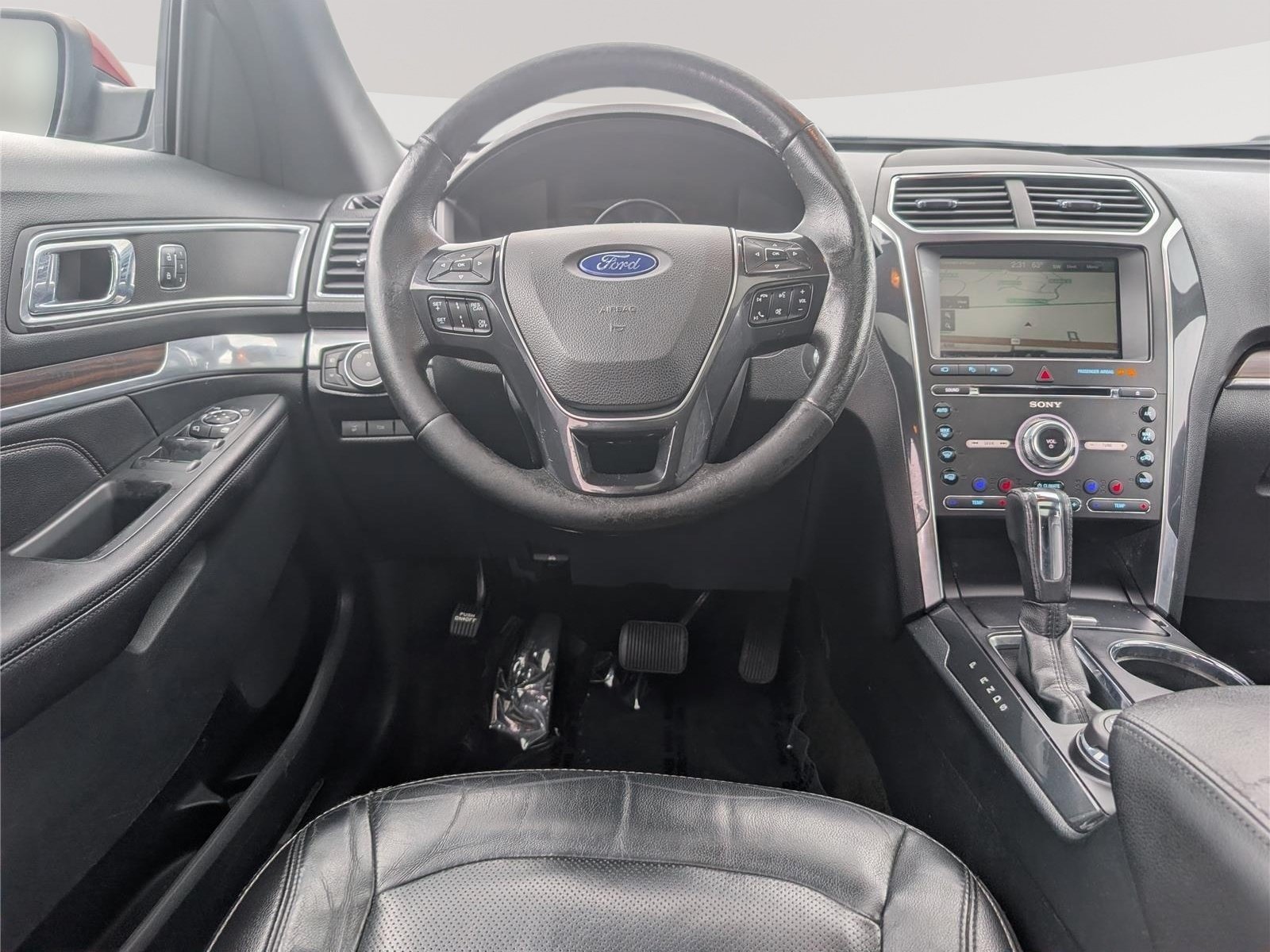 Used 2016 Ford Explorer Limited w/ Equipment Group 301A AWD/4WD image 21