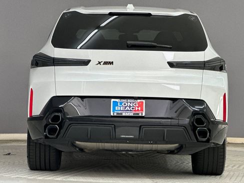 Certified 2023 BMW XM w/ M Driver's Package AWD/4WD image 9