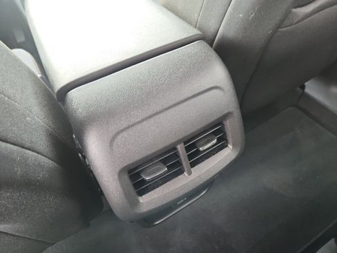 Used 2022 Chevrolet Equinox LT image 33