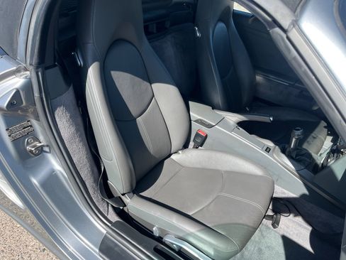 Used 2006 Porsche Boxster RWD image 17