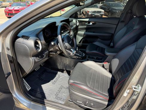 Used 2022 Kia Forte GT w/ GT2 Package FWD image 9