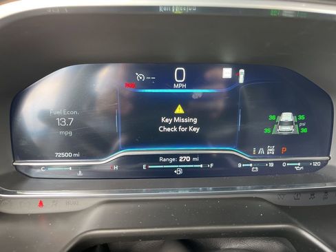 Used 2022 Chevrolet Suburban Z71 w/ Z71 Off-Road Package AWD/4WD image 23