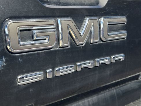 Used 2022 GMC Sierra 1500 Elevation w/ Max Trailering Package AWD/4WD image 13
