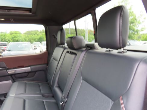 Used 2023 Ford F150 Lariat AWD/4WD image 38