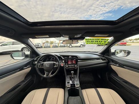 Used 2020 Honda Civic EX image 13