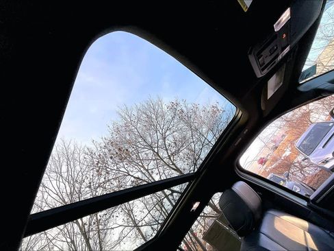 Used 2025 Toyota Sequoia Platinum image 13