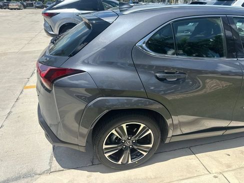Used 2025 Lexus UX 300h FWD w/ Accessory Package (Z2) image 9