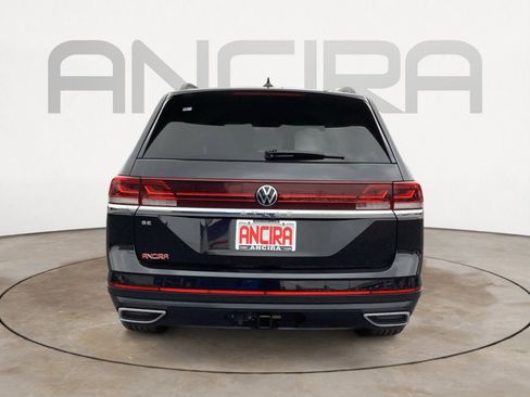 Used 2025 Volkswagen Atlas SE image 13