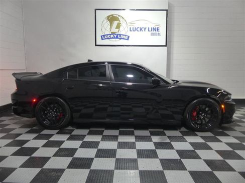 Used 2019 Dodge Charger Scat Pack w/ Daytona Edition Group image 6