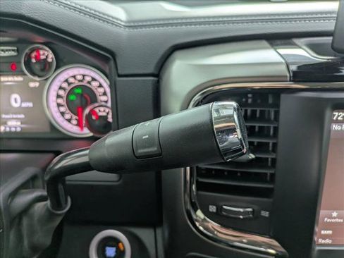 Used 2018 RAM 2500 Laramie w/ Sport Appearance Group AWD/4WD image 12