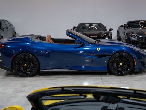 Used 2020 Ferrari Portofino image 8