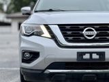 Used 2018 Nissan Pathfinder SL w/ Cargo Package image 5