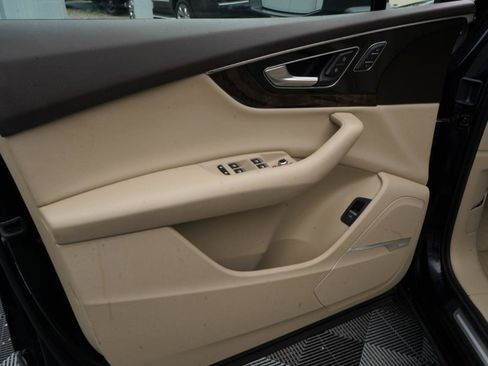 Used 2018 Audi Q7 3.0T Premium Plus AWD/4WD image 15