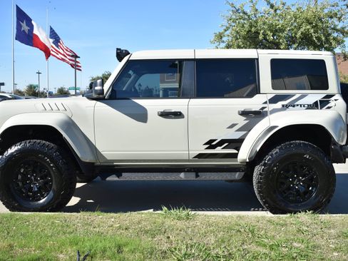 New 2025 Ford Bronco Raptor image 4