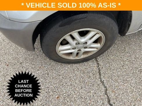 Used 2001 Toyota RAV4 2WD w/ "L" Pkg image 11