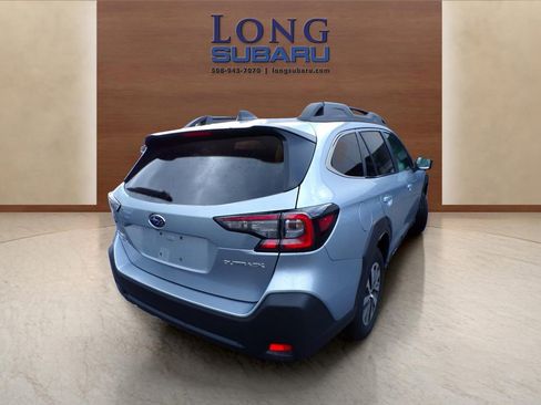 Used 2024 Subaru Outback Premium image 7