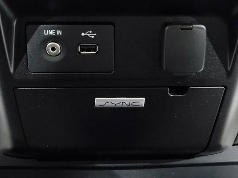 Used 2015 Ford F150 XLT image 52