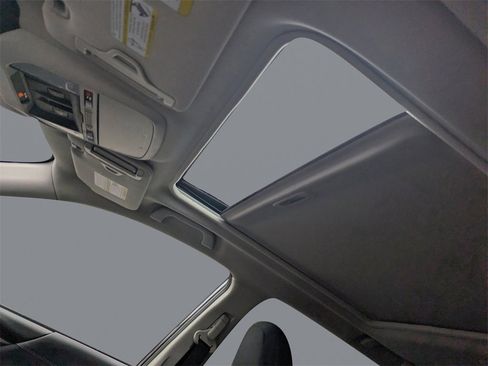 Used 2023 Subaru Forester Premium image 51