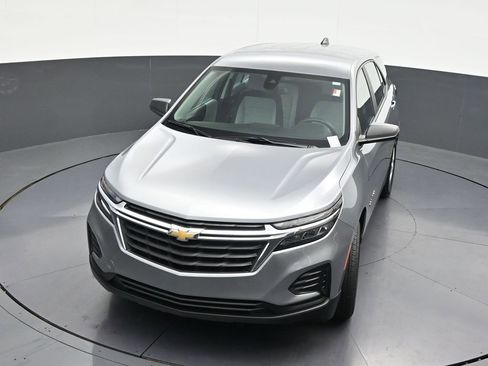 Used 2024 Chevrolet Equinox LS FWD image 22