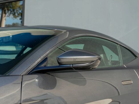 Used 2019 Aston Martin V8 Vantage Coupe image 27