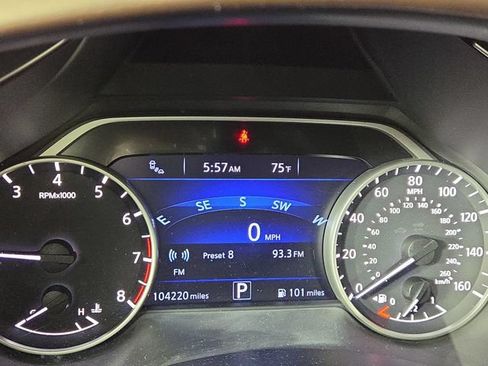 Used 2015 Nissan Murano Platinum w/ Platinum Technology Package AWD/4WD image 17