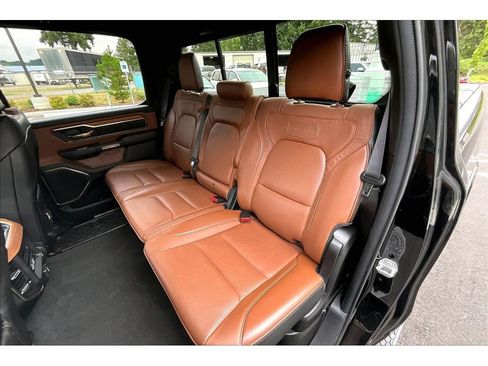 Used 2022 RAM 1500 Limited w/ Body Color Bumper Group AWD/4WD image 25