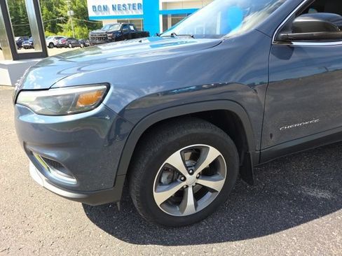 Used 2022 Jeep Cherokee Limited w/ Trailer Tow Group AWD/4WD image 35