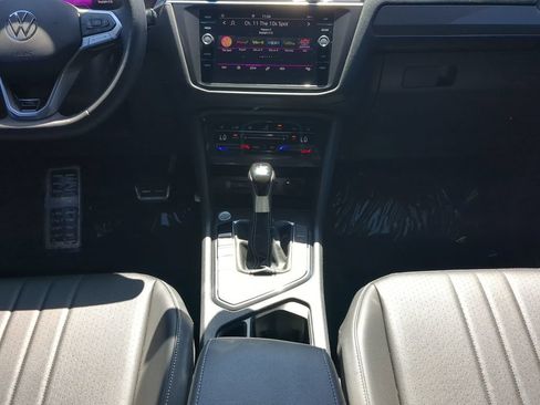 Used 2023 Volkswagen Tiguan SE R-Line FWD image 15