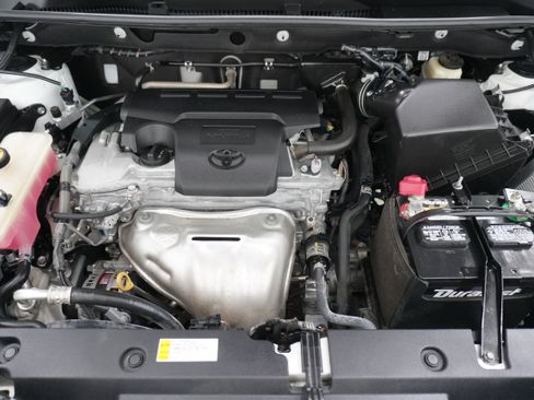 Used 2016 Toyota RAV4 SE FWD image 31