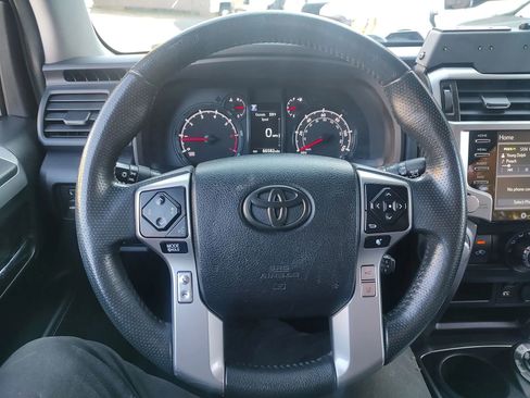 Used 2020 Toyota 4Runner SR5 image 11