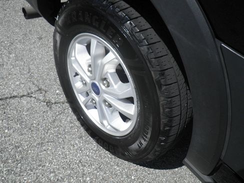 Used 2023 Ford Transit 350 XLT image 7