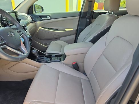 Used 2020 Hyundai Tucson Limited FWD image 16