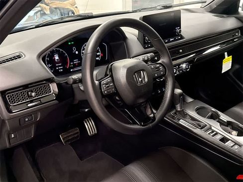 Certified 2025 Honda Civic Sport image 10
