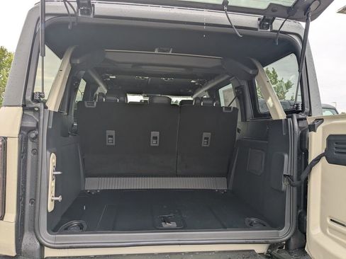 New 2025 Ford Bronco Badlands image 12