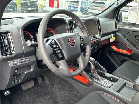 New 2026 Nissan Frontier PRO-4X w/ Tow Package AWD/4WD image 28