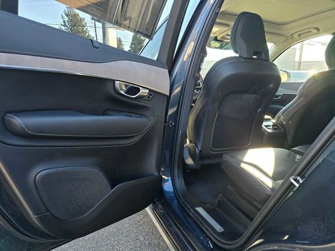Certified 2024 Volvo XC90 B6 Ultimate w/ Protection Package Premier image 15