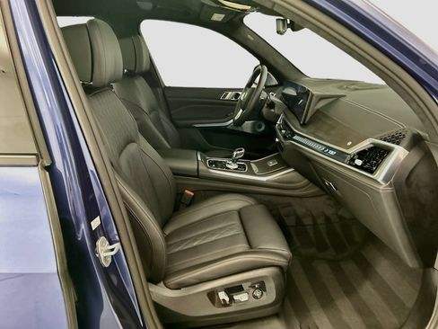 Used 2025 BMW ALPINA XB7 AWD/4WD image 21