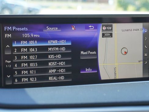 Used 2016 Lexus RX 350 FWD w/ Premium Package image 29