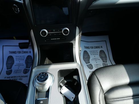 Used 2022 Ford Edge SEL w/ Convenience Package AWD/4WD image 13
