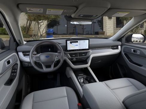 New 2025 Ford Explorer Active w/ Active Comfort Package RWD image 9