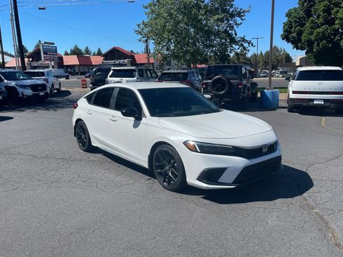 Used 2023 Honda Civic Sport image 7