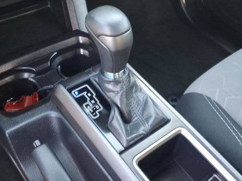 Certified 2021 Toyota Tacoma TRD Off-Road w/ Technology Package image 19