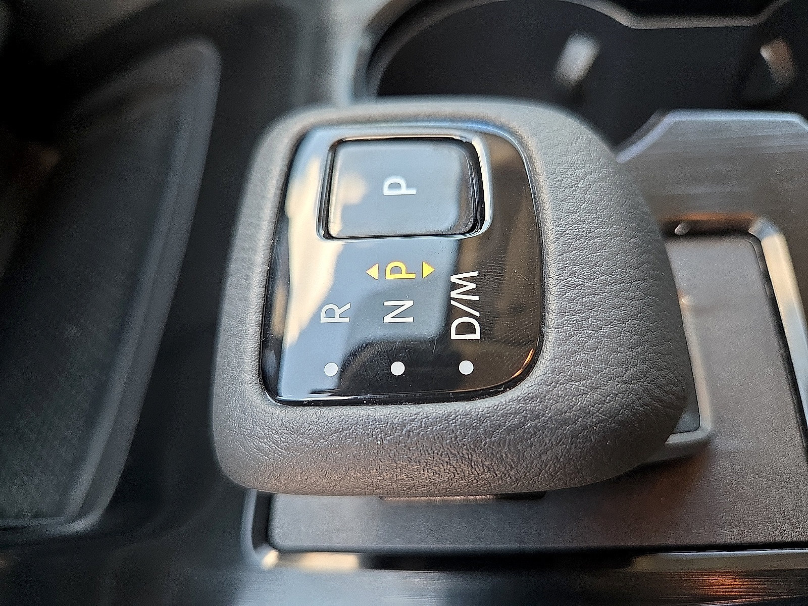 Used 2023 Nissan Rogue SV FWD image 17