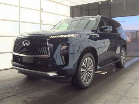 Certified 2025 INFINITI QX80 Sensory image 1