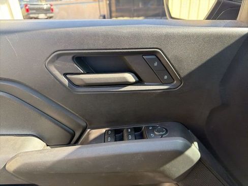 Used 2023 Chevrolet Colorado Trail Boss w/ Technology Package image 30