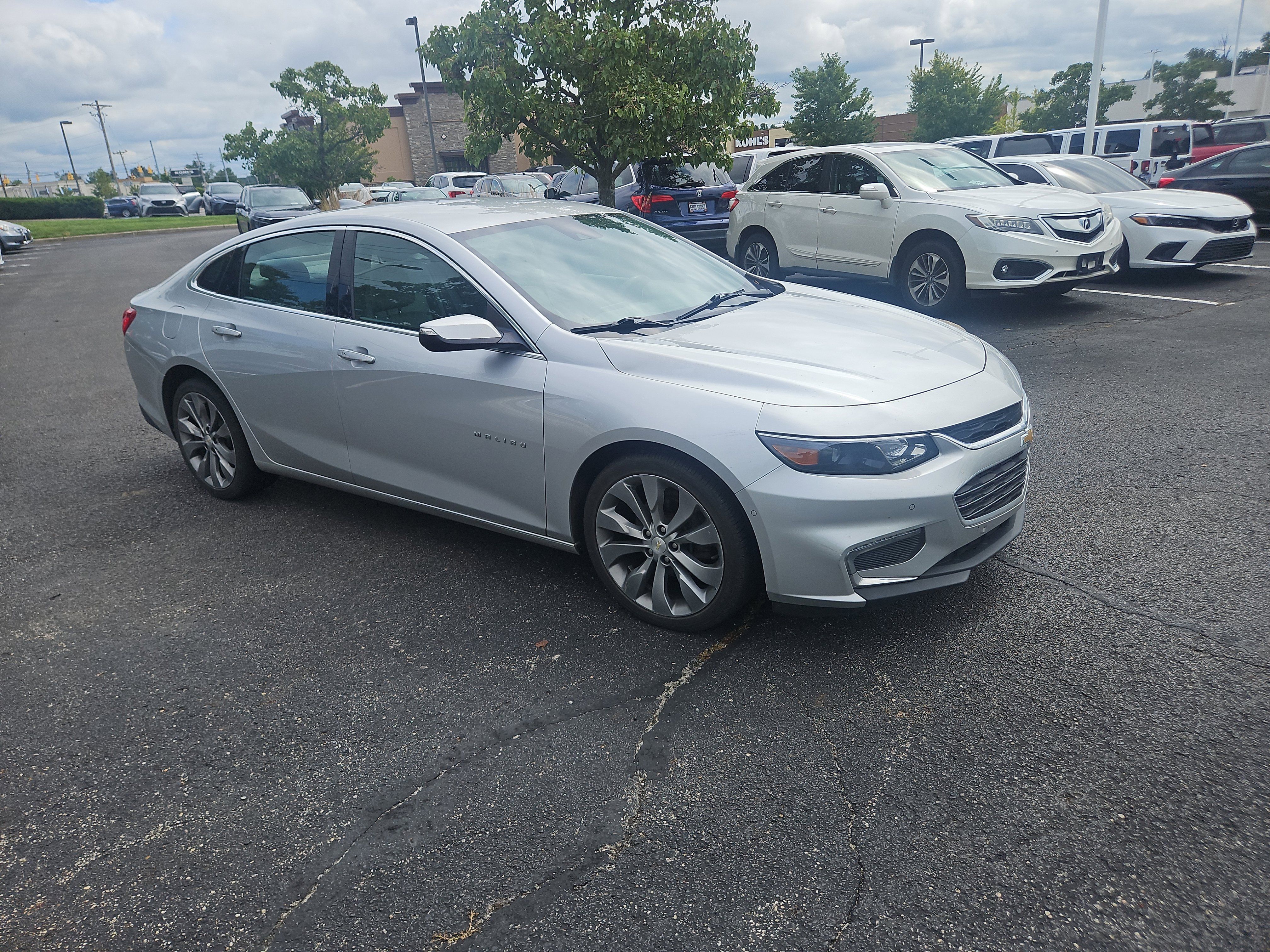 Used 2016 Chevrolet Malibu Premier w/ Driver Confidence Package II FWD image 19