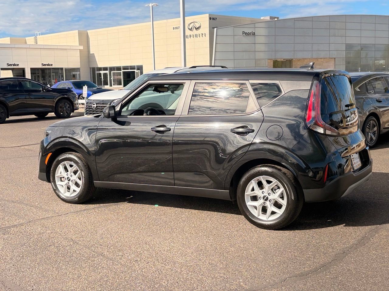Used 2023 Kia Soul S FWD image 4