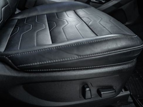 Used 2022 Kia Telluride SX w/ SX Prestige Package image 40