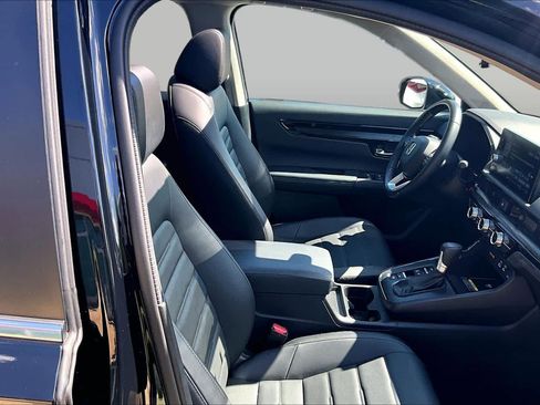 Used 2025 Honda CR-V EX-L image 9