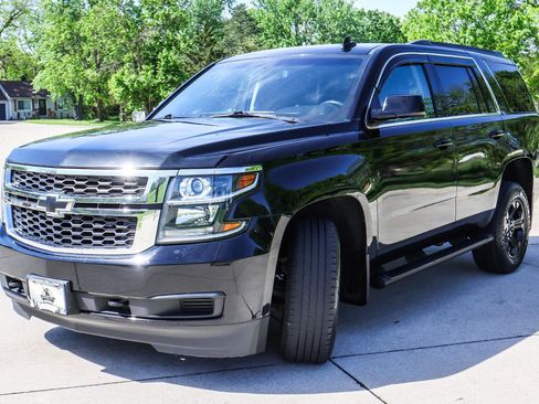 Used 2019 Chevrolet Tahoe LS AWD/4WD image 3
